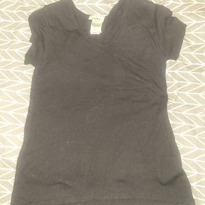 Buckle Girls black V neck